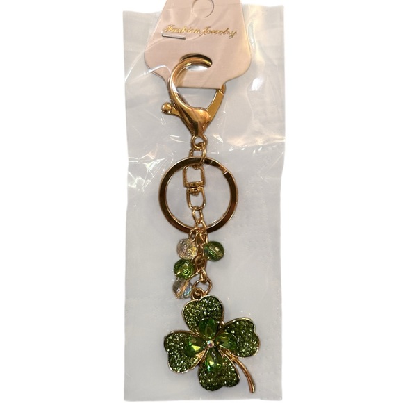 Green Rhinestone Clover Keychain Ring Bag Charm - Picture 3 of 3
